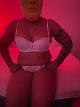 VoyeurismCouple online show from April 12, 4:39 am