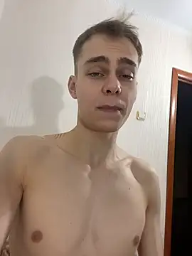 Snapshot of HisDaddyTwink chatting on April 15, 8:20 pm HisDaddyTwink online show from April 15, 8:20 pm