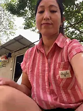 Huonglyna online show from May 7, 1:55 am