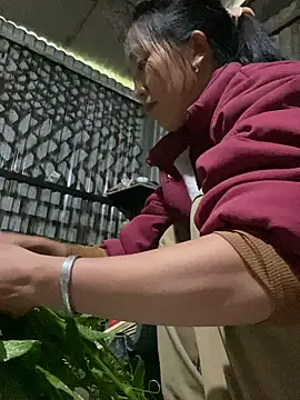 Huonglyna online show from May 9, 6:51 am