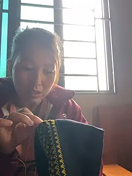 Huonglyna online show from May 11, 7:36 am