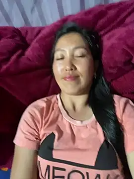 Huonglyna online show from May 20, 2:01 pm
