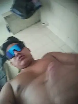 Snapshot of andry420 chatting on June 19, 12:20 pm andry420 online show from June 19, 12:20 pm