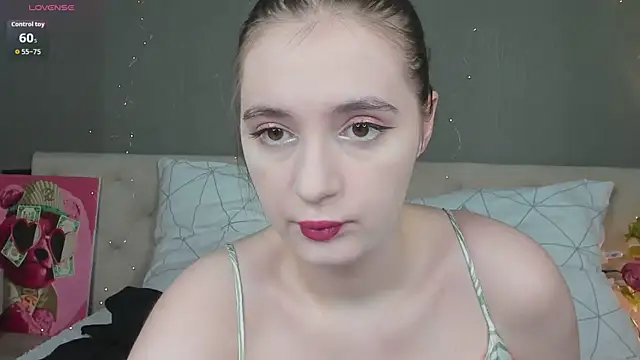 Amy-Desiree online show from July 19, 1:31 am
