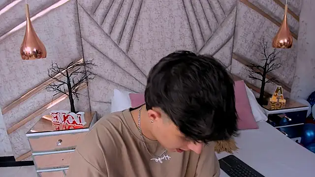 DamiaanXx online show from July 7, 12:09 pm