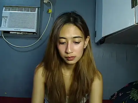 Raesoleil online show from April 26, 11:30 am