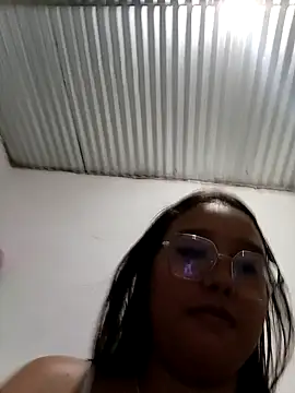 Snapshot of naughty_girl_hot_ chatting on April 19, 2:16 pm naughty girl hot online show from April 19, 2:16 pm