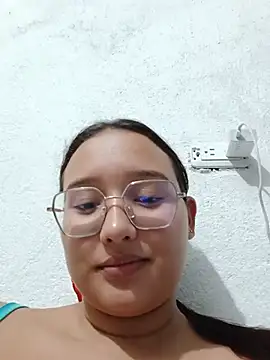 Snapshot of naughty_girl_hot_ chatting on May 14, 9:21 pm naughty girl hot online show from May 14, 9:21 pm