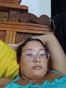 Snapshot of naughty_girl_hot_ chatting on May 27, 3:47 am naughty girl hot online show from May 27, 3:47 am