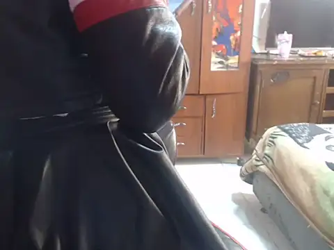 Snapshot of amber_squirtsx chatting on June 23, 1:53 pm amber squirtsx online show from June 23, 1:53 pm