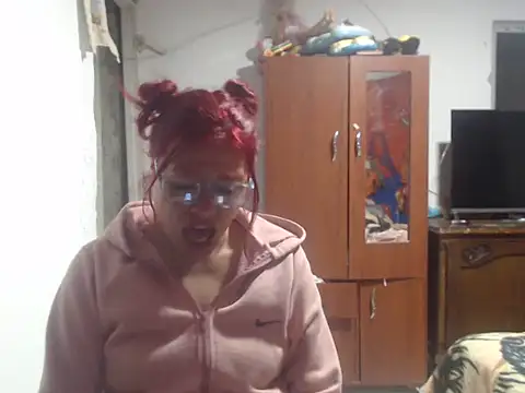Snapshot of amber_squirtsx chatting on June 27, 1:43 am amber squirtsx online show from June 27, 1:43 am