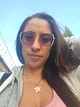 Snapshot of VALERY-94 chatting on June 17, 12:07 pm VALERY-94 online show from June 17, 12:07 pm