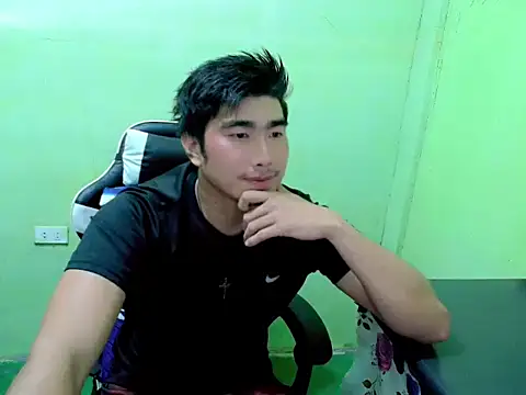 Snapshot of Hunkfireman chatting on July 2, 11:33 pm Hunkfireman online show from July 2, 11:33 pm