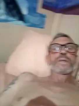 chris-sbh11 online show from April 3, 7:56 pm