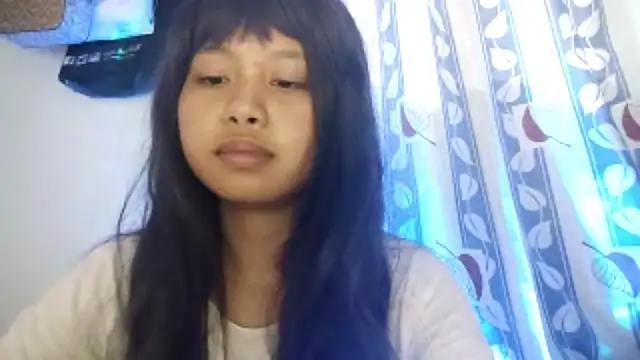 Snapshot of BethelScholnick chatting on April 6, 1:23 pm BethelScholnick online show from April 6, 1:23 pm