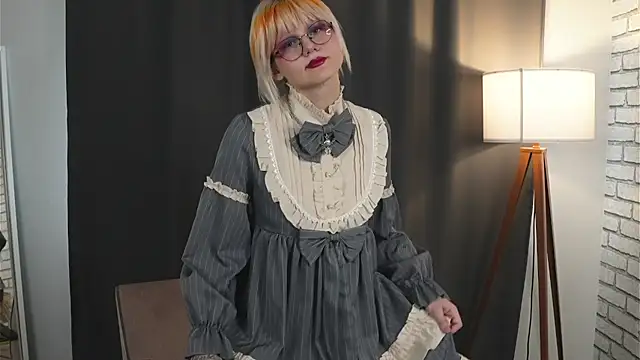 Snapshot of CarriKhano chatting on April 6, 4:46 am CarriKhano online show from April 6, 4:46 am