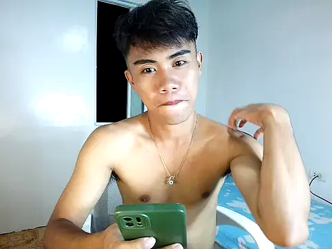 Snapshot of valerio_fernan chatting on July 1, 1:45 pm valerio fernan online show from July 1, 1:45 pm