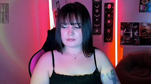Snapshot of SourCherry__ chatting on June 17, 12:29 pm SourCherry online show from June 17, 12:29 pm