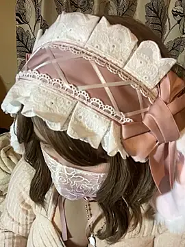 Snapshot of xoxAZU-KICHIxox chatting on April 11, 4:33 pm xoxAZU-KICHIxox online show from April 11, 4:33 pm