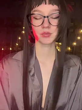 Snapshot of nicenessy chatting on April 17, 4:10 pm nicenessy online show from April 17, 4:10 pm