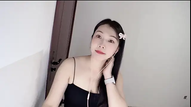 Snapshot of mengm0404 chatting on June 8, 3:01 pm mengm0404 online show from June 8, 3:01 pm