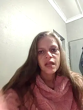 Snapshot of Skymadison6 chatting on April 30, 12:39 am Skymadison6 online show from April 30, 12:39 am