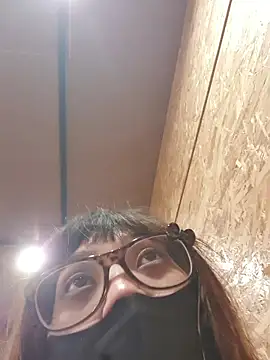 vivi panda online show from May 14, 6:31 am