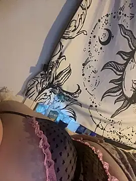 Snapshot of avery__1 chatting on April 27, 8:07 pm avery 1 online show from April 27, 8:07 pm