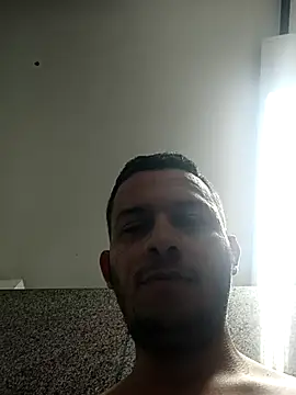 Snapshot of alberto_marques chatting on May 27, 9:06 am alberto marques online show from May 27, 9:06 am