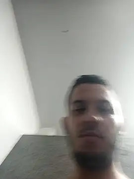 Snapshot of alberto_marques chatting on June 2, 9:11 am alberto marques online show from June 2, 9:11 am