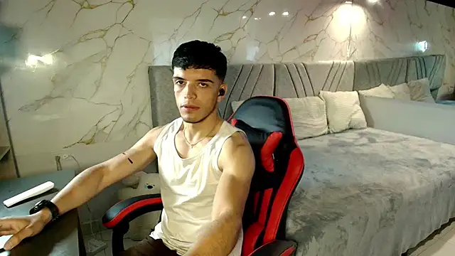 Snapshot of ianrice chatting on April 14, 12:22 pm ianrice online show from April 14, 12:22 pm