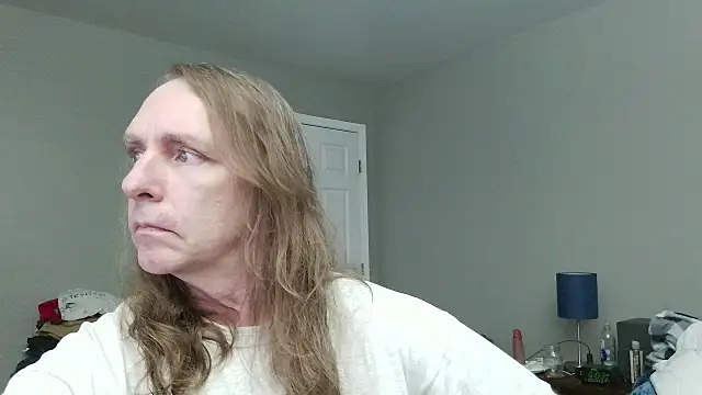 Snapshot of Magnus_Luv chatting on July 14, 10:04 pm Magnus Luv online show from July 14, 10:04 pm