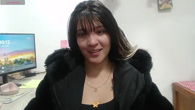 Snapshot of hannajonnes1 chatting on May 19, 3:13 am hannajonnes1 online show from May 19, 3:13 am