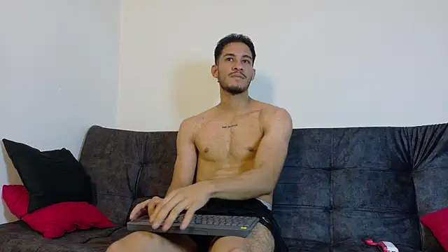 Snapshot of JakeMonroe chatting on July 11, 8:33 pm JakeMonroe online show from July 11, 8:33 pm