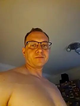 Snapshot of Adamus41 chatting on April 5, 5:48 am Adamus41 online show from April 5, 5:48 am