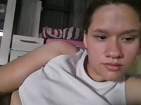 Snapshot of JennifferJilson chatting on May 9, 10:04 pm JennifferJilson online show from May 9, 10:04 pm