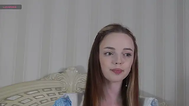 Snapshot of LianaGracee chatting on May 31, 10:22 am LianaGracee online show from May 31, 10:22 am