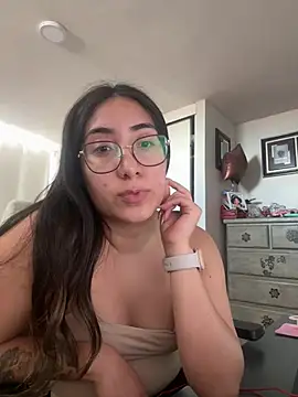Snapshot of vampiralatina chatting on May 26, 6:04 pm vampiralatina online show from May 26, 6:04 pm