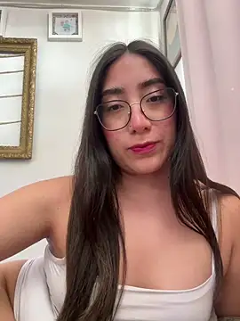 Snapshot of vampiralatina chatting on May 28, 7:11 pm vampiralatina online show from May 28, 7:11 pm