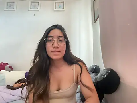 Snapshot of vampiralatina chatting on July 9, 6:23 pm vampiralatina online show from July 9, 6:23 pm