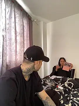 Snapshot of dream_party_4U chatting on April 12, 6:46 pm dream party 4U online show from April 12, 6:46 pm