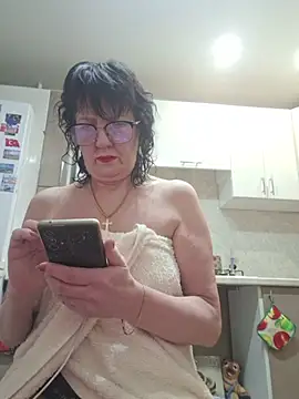 LaliaMia online show from March 2, 1:30 am