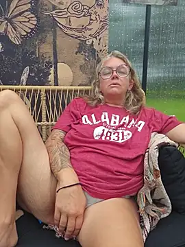 Blondejenn online show from June 18, 11:14 am