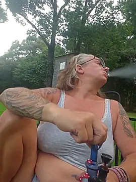 Blondejenn online show from July 29, 11:41 am