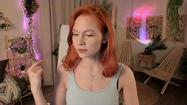 LisaAris online show from April 20, 6:31 pm