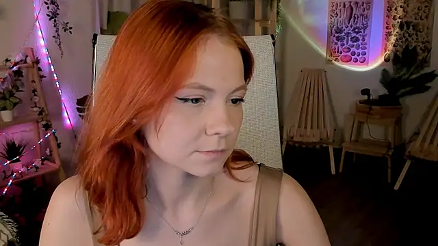 LisaAris online show from May 13, 3:31 pm