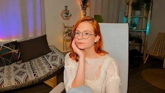LisaAris online show from May 18, 6:25 pm