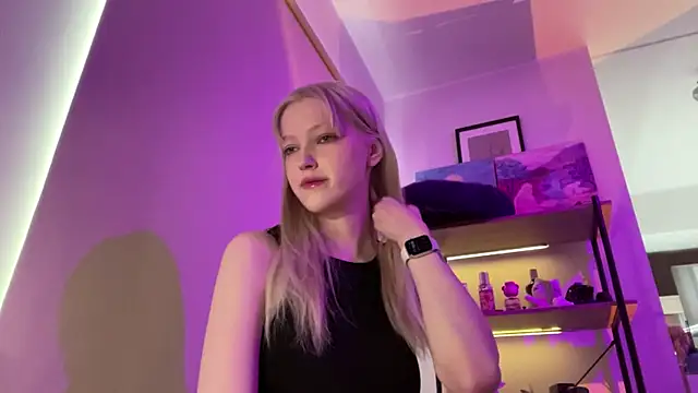 StellinaLuna online show from April 28, 3:06 pm