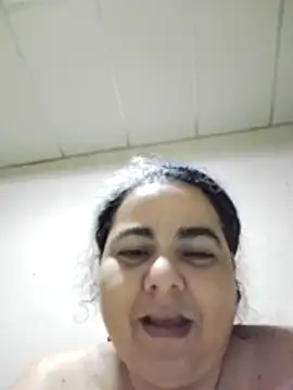 Snapshot of Golositadeamor chatting on May 16, 8:33 am Golositadeamor online show from May 16, 8:33 am