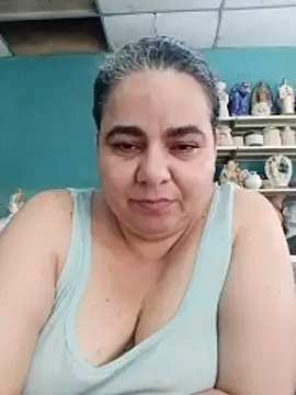 Snapshot of Golositadeamor chatting on May 26, 7:21 pm Golositadeamor online show from May 26, 7:21 pm